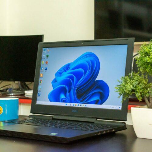 Dell G7 7588 Core i7 8750H / 16GB / 128GB + 1TB / GTX 1050Ti / 15.6″ FHD