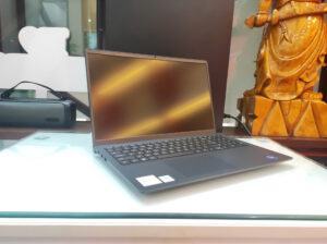Dell Vostro 3520